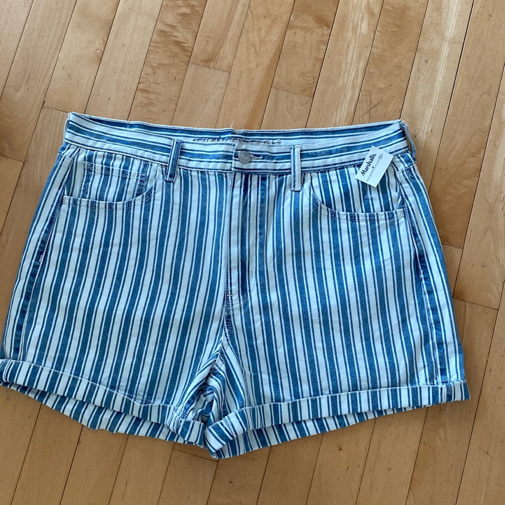 American eagle shorts new